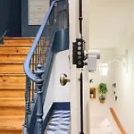 Cozy Bairro Alto By Hill Apartment Lisbon