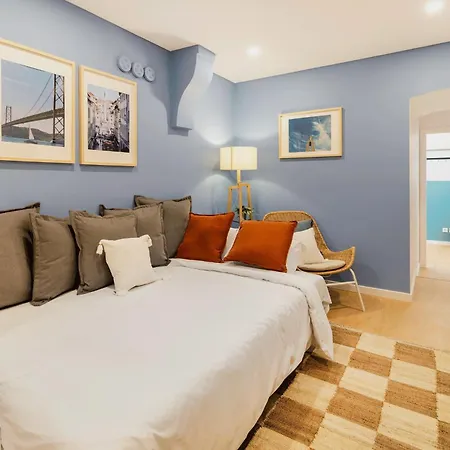 Apartment Cozy Bairro Alto By Hill Lisbon